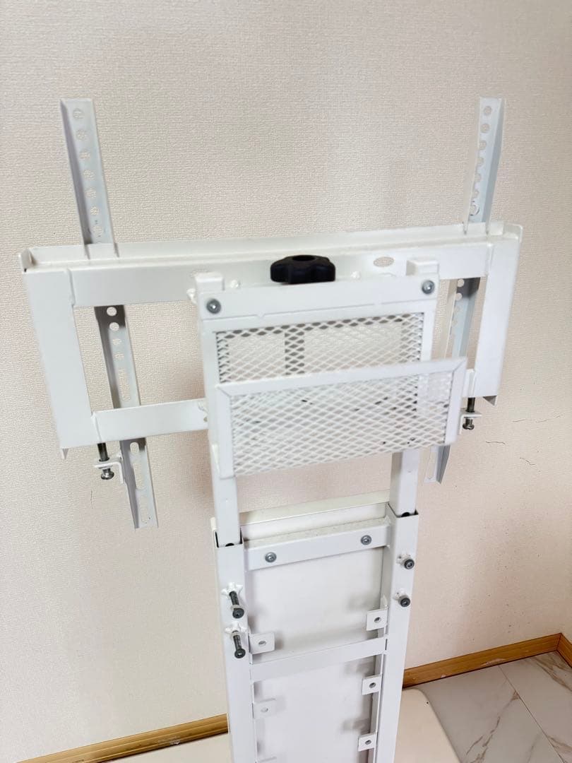 大阪 より 直接取引可能 スタンド式 テレビ台 ホワイト 壁掛け対応 ニトリ