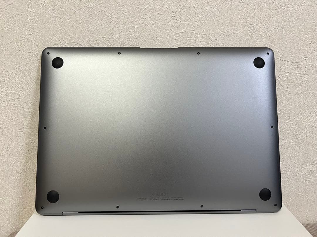 【美品】MacBook Air M1 16GB ,1TBスペースグレイ