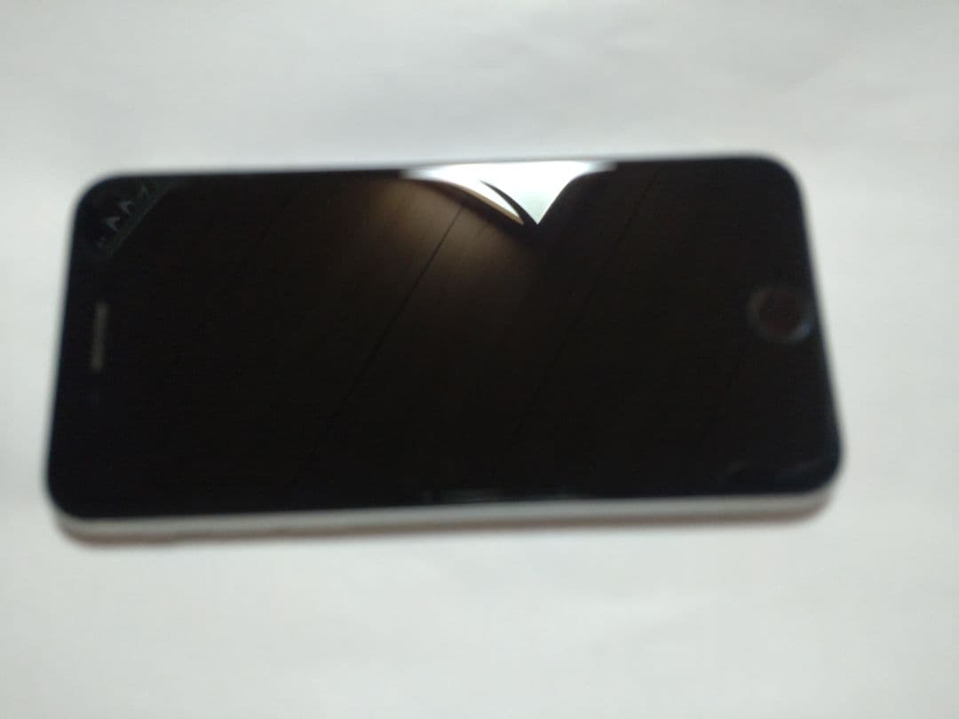 iPhone SE (第2世代) ホワイト256GB　wifi機能不可