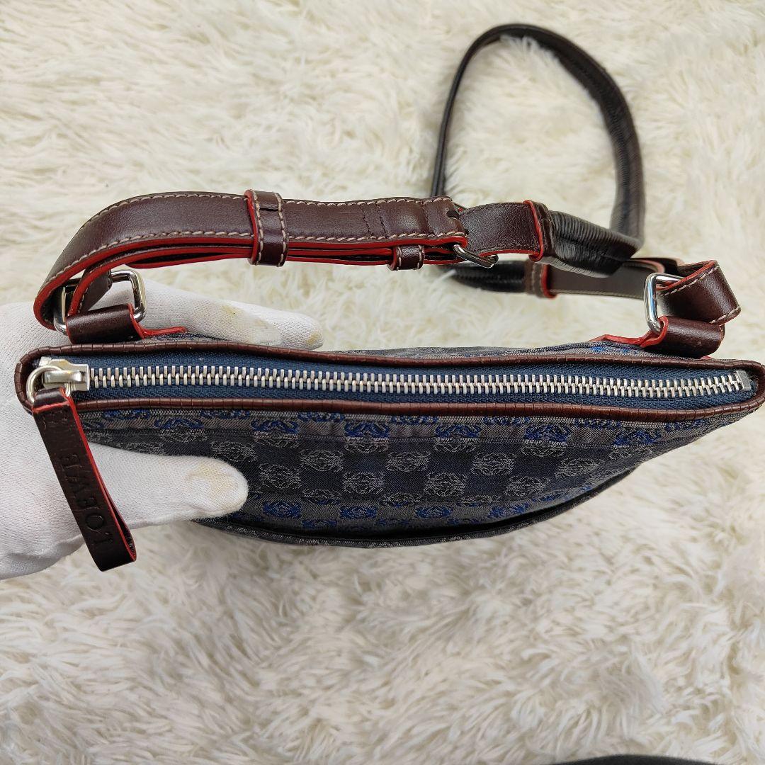 LOEWE　ショルダーバッグ　キャンバス　アナグラム　リピート　キャンバス　革