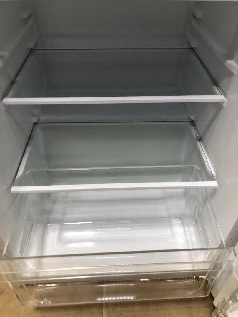 引取 ヤマダ電機 冷凍冷蔵庫 YRZ-F23H1 2022年製 75064-2-
