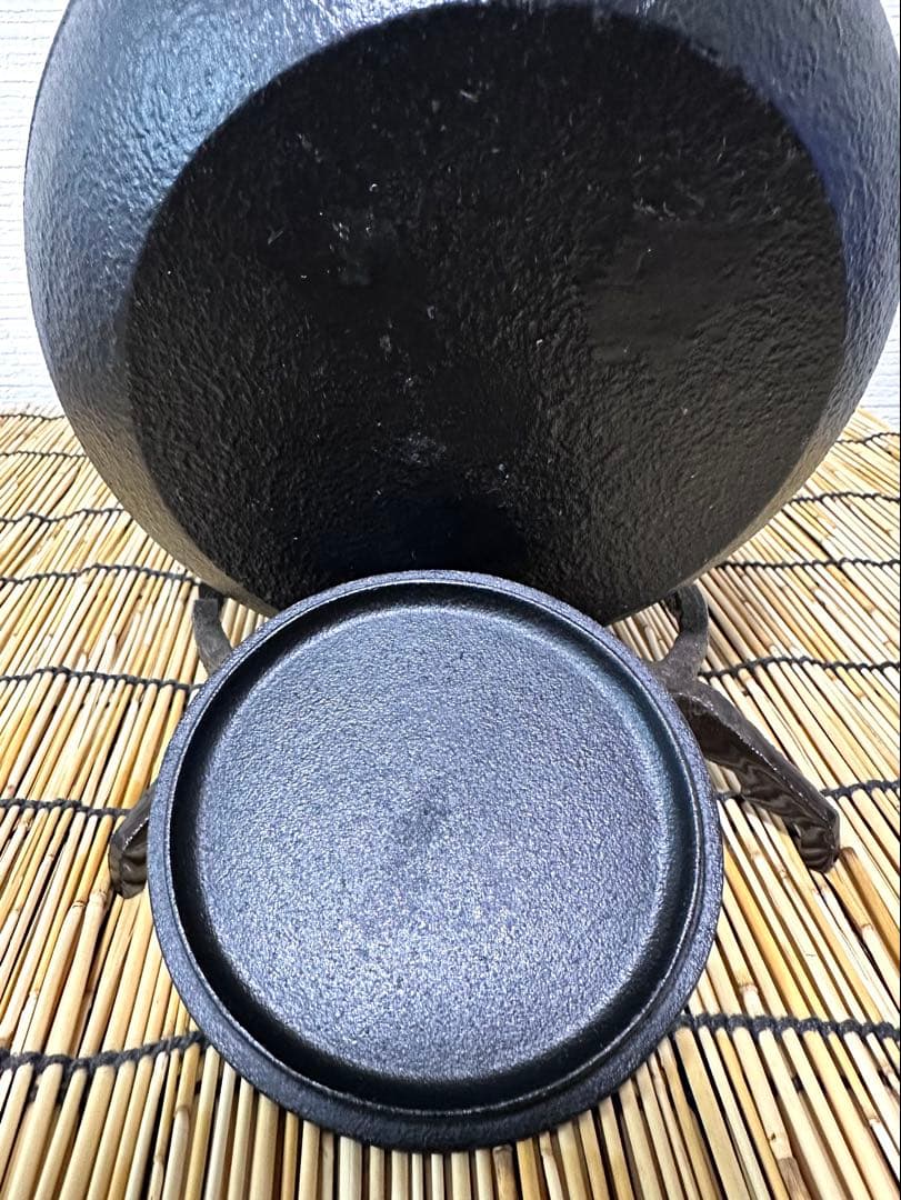 未使用品、供箱等付属品付　南部霞銘　南部池永造　２０型筋目アラレ　南部鉄瓶