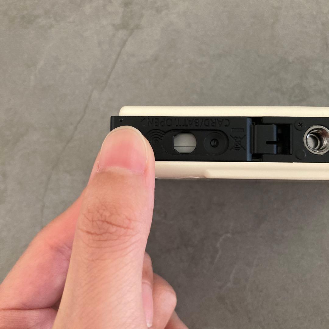 【Canon】IXY DIGITAL20IS コンパクトデジタルカメラ ホワイト