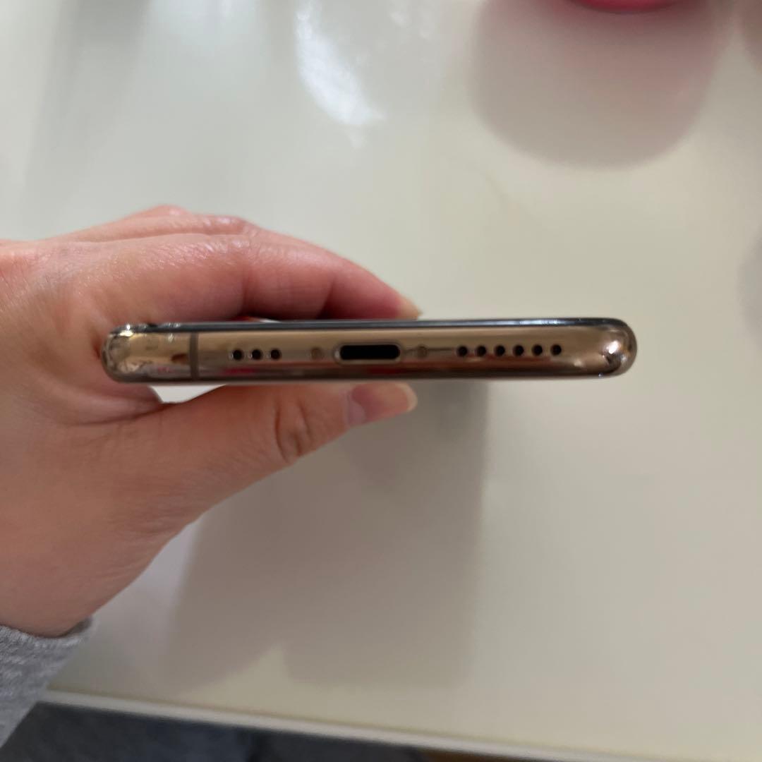 Apple iPhone Xs ゴールド 本体　64GB simフリー
