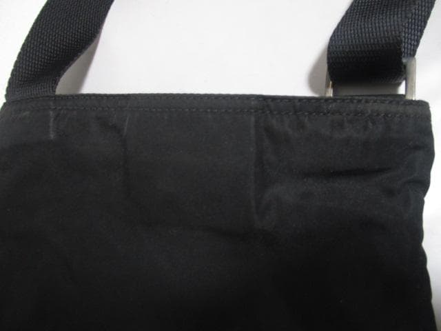 m21621★プラダ★斜め掛けショルダーバッグ・収納袋付き