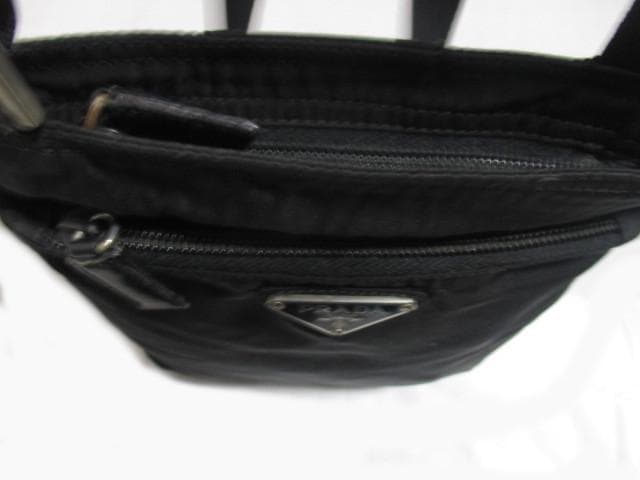 m21621★プラダ★斜め掛けショルダーバッグ・収納袋付き