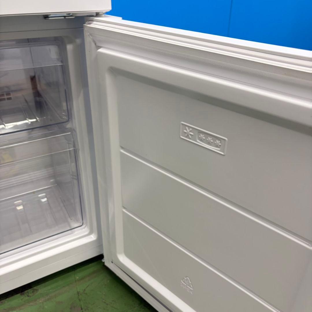 637 2023年製　冷蔵庫 100Ｌ強　小型　一人暮らし　右開き　2ドア　白色