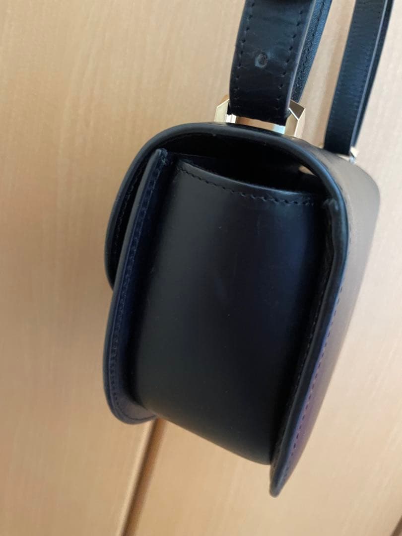 【A.P.C】 SAC GENEVE 牛革　黒　ブラック　ショルダー　レザー