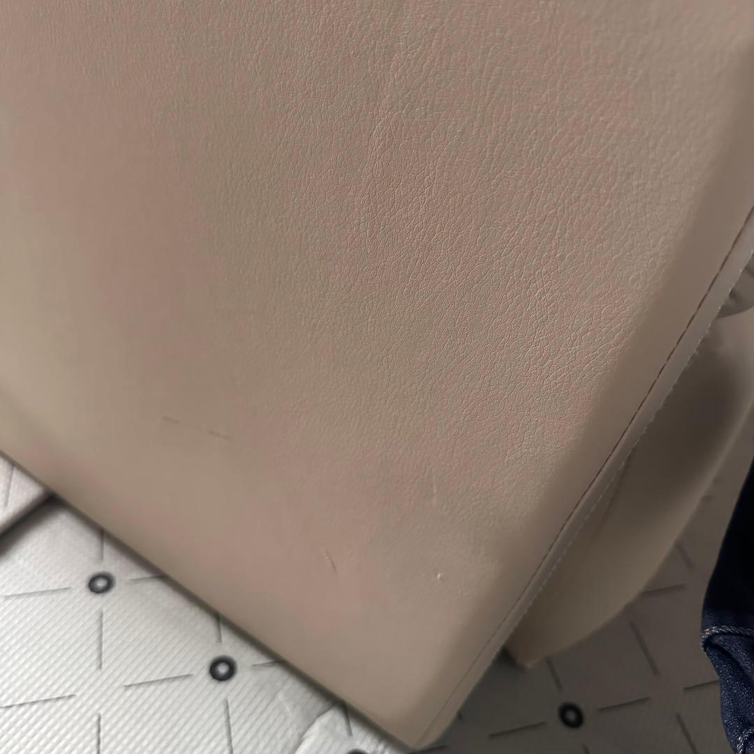 リクライニングチェア　マツエク　ネイル　エステ