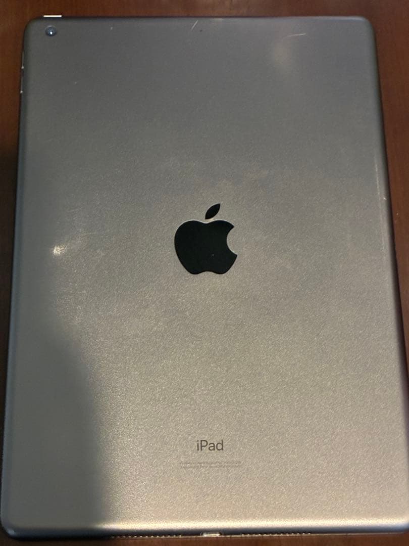 iPad第8世代　32GB