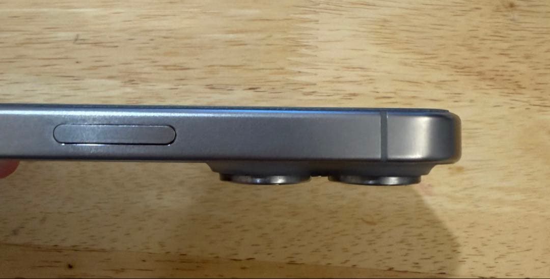 Apple iPhone 15 Pro ナチュラルチタニウム 256GB