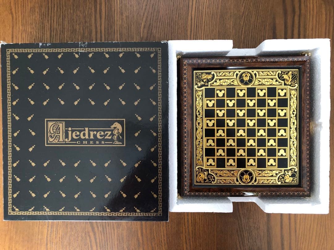 東京ディズニーランド ディズニーキャラクターチェス　　＊限定販売 ＊