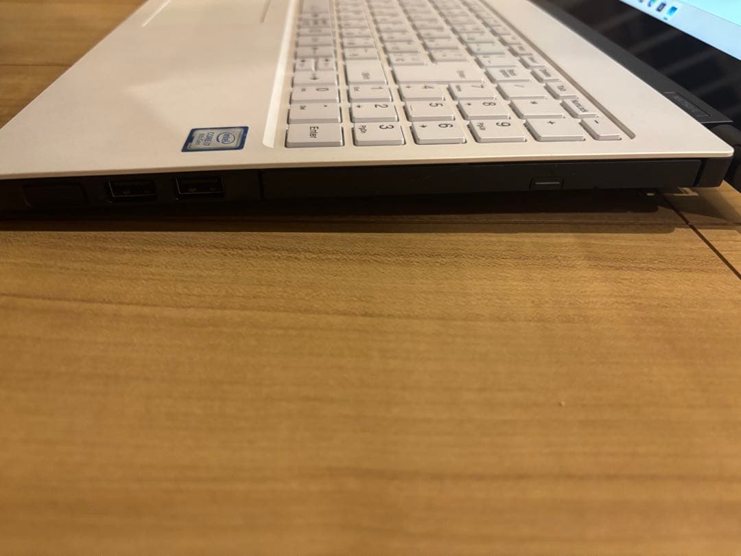 【美品】NEC LAVIE 第8世代 i7 SSD 500G 16G ノートPC