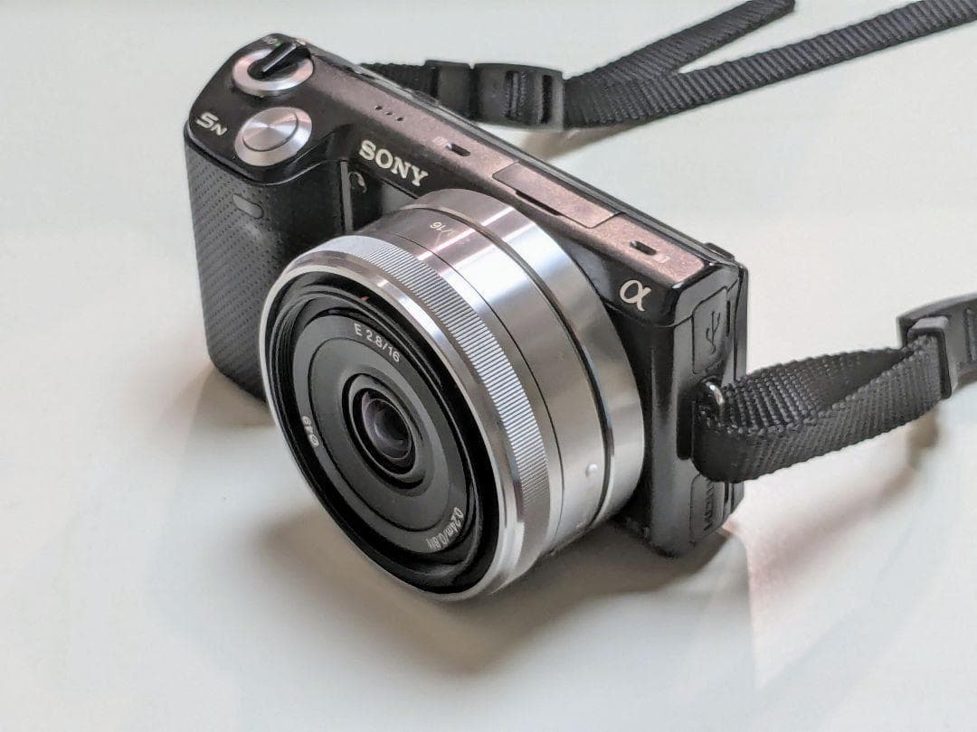 【大特価】Sony α NEX-5ND本体＋ダブルレンズキット他、付属品多数