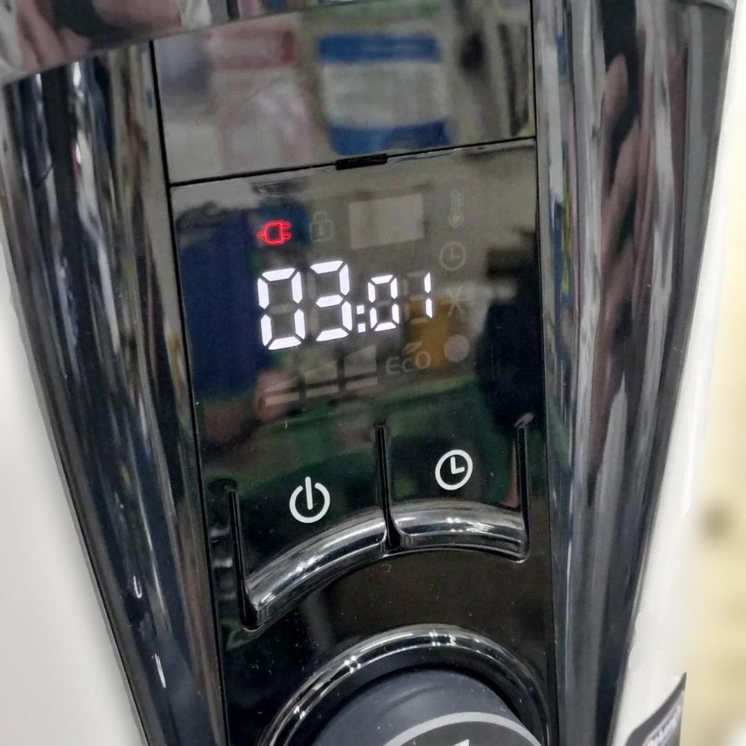 ◇DeLonghi オイルヒーター RHJ65L0712　トップハンガー付き