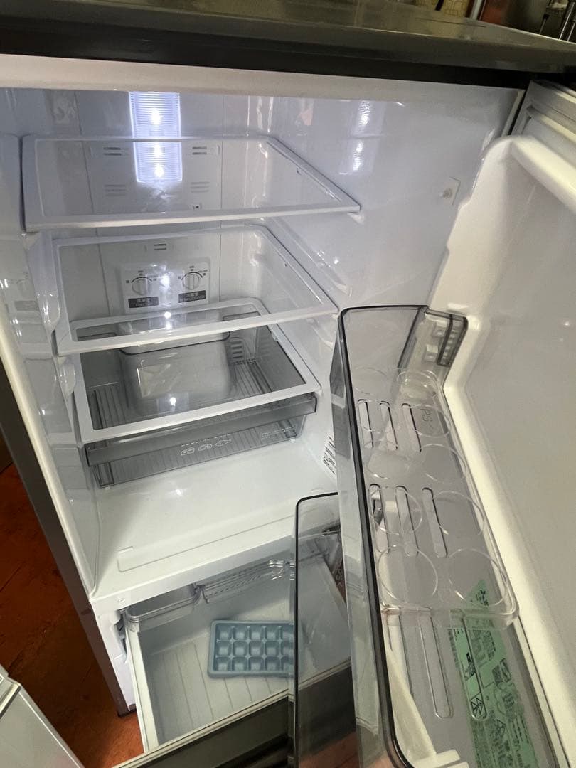 冷蔵庫三菱22年146L一人暮らし用2ドア右開き送料無料