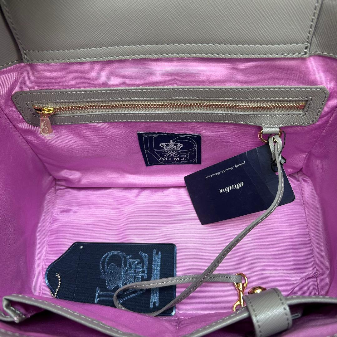 未使用　A.D.M.J　ショルダーバッグ　レザー　濃紺色　ロゴ　自立　斜め掛け◎