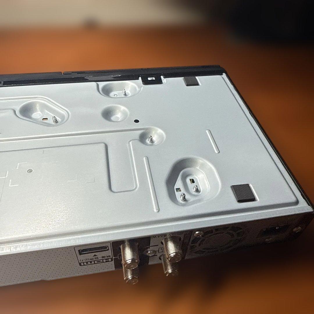 Panasonic ブルーレイレコーダー　DMR-2W102 2023年製