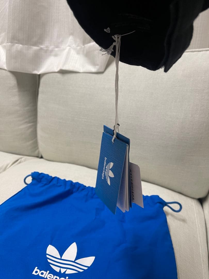新品未使用balenciaga adidasベースボールキャップブラック