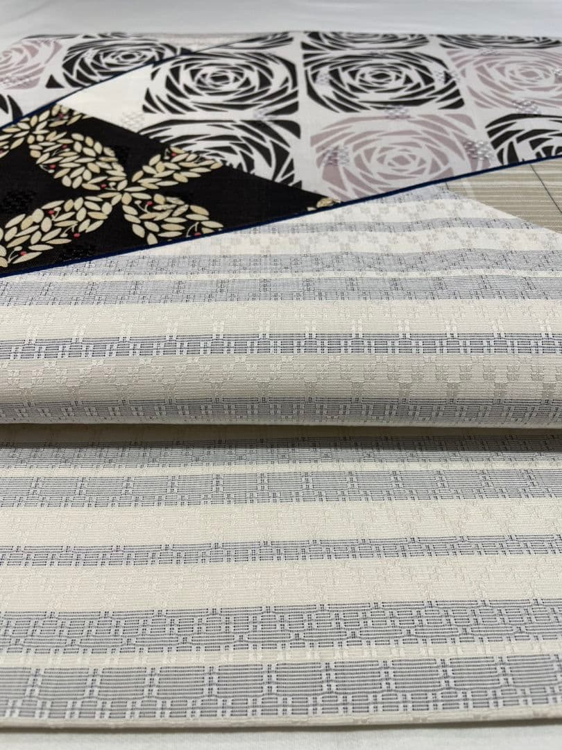 売約済み【おきもの愛好家向き】★★新年未使用　正絹　切り嵌め袋帯★★