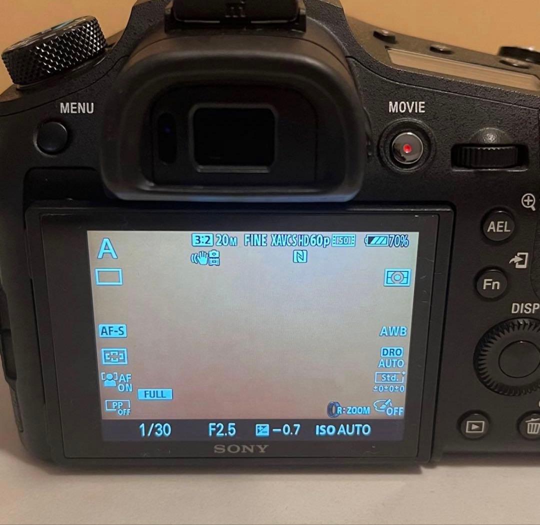 デジタルカメラ sony rx10m4