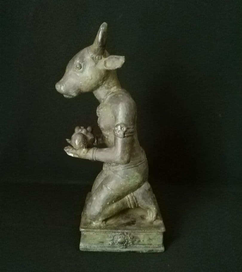 逸品　青銅牛神供犧子像　仏教　インド　中国　チベット　牛頭　 ガジュラーホ寺院群