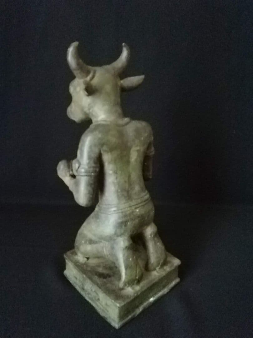逸品　青銅牛神供犧子像　仏教　インド　中国　チベット　牛頭　 ガジュラーホ寺院群