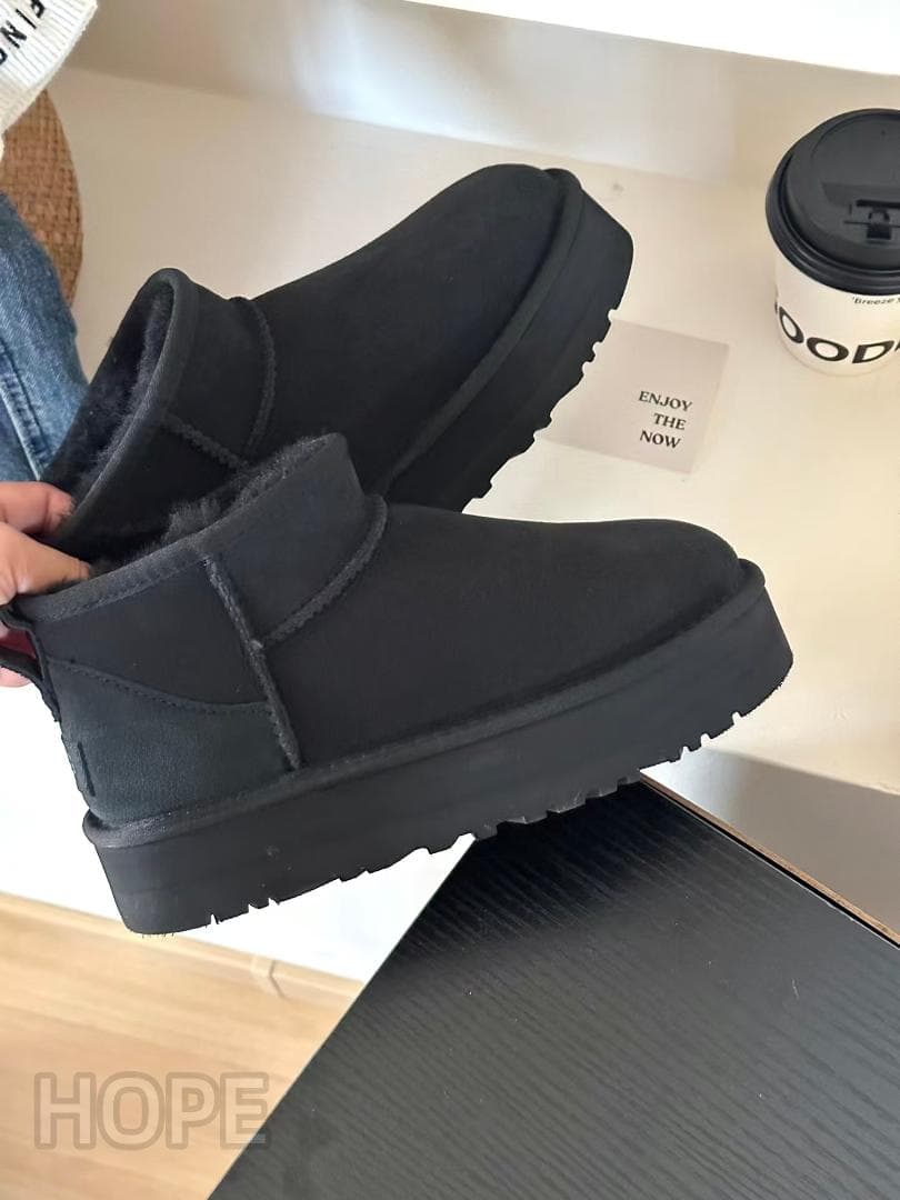 UGG アグ ウルトラミニ プラットフォーム 24cm レディース
