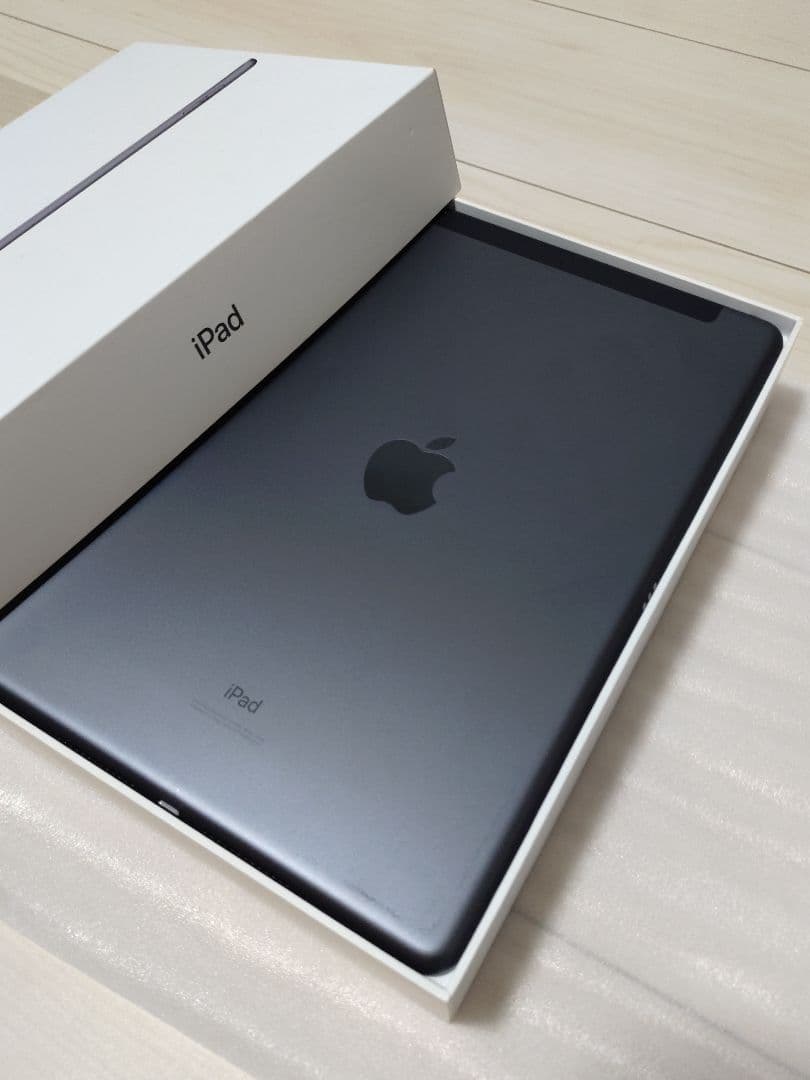 Ipad 7世紀　128gb スペースグレー