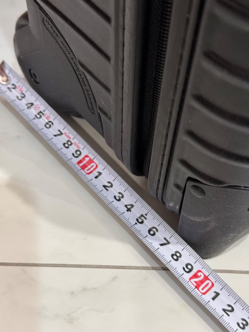 ビジネストローリー RIMOWA サルサ 黒 2輪 軽量 出張に良い機内持込可