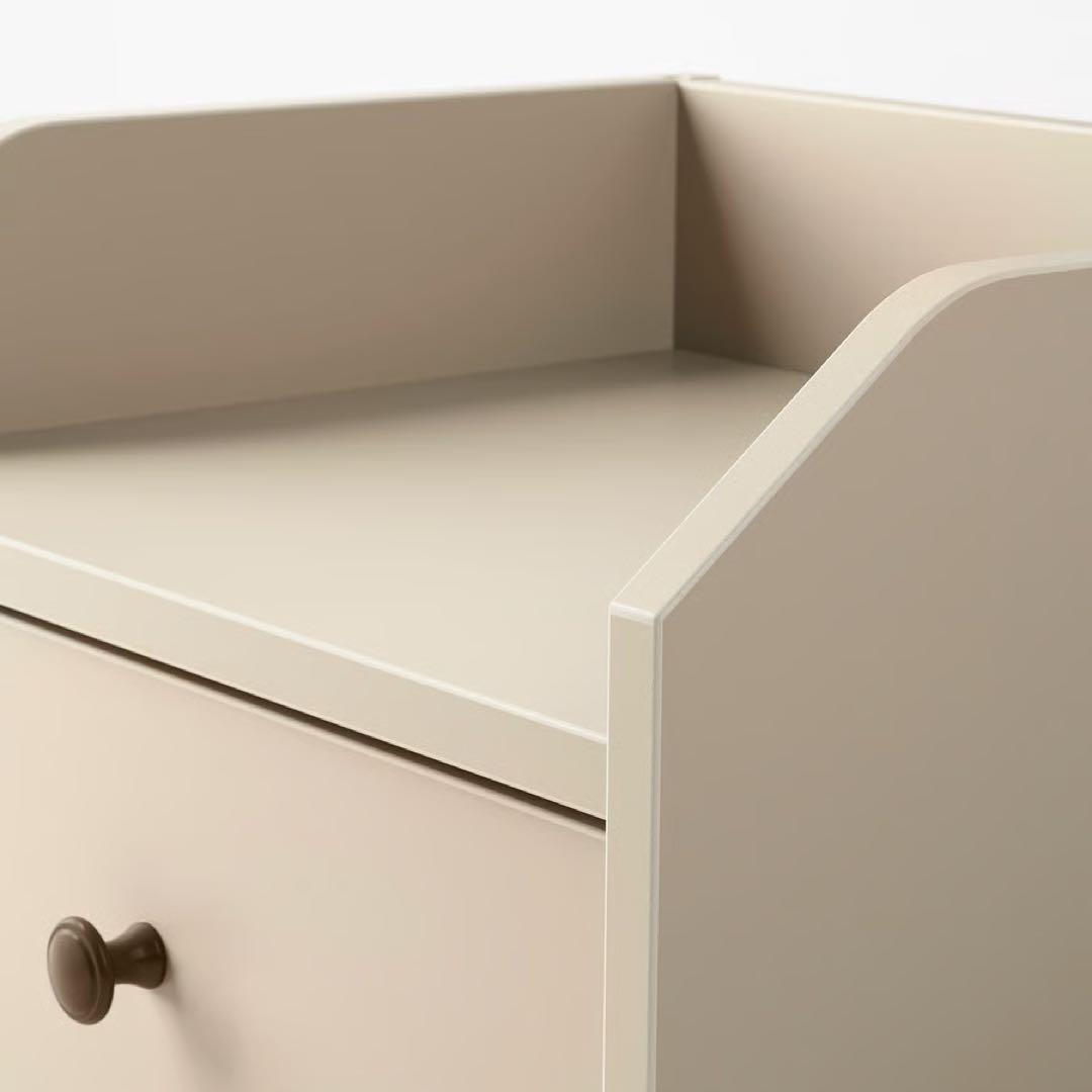 IKEA HAUGA ハウガ　サイドテーブル　ベージュ　廃盤品　組み立て済