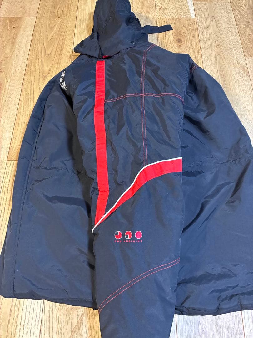 美品　90s UMBRO マンチェスターユナイテッド　中綿　ナイロンジャケット