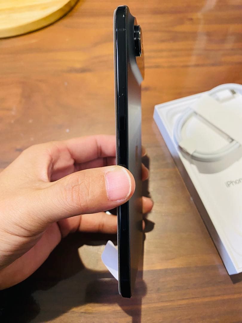 iPhone Air 256GB (SIMフリー) スペースブラック『極美品』