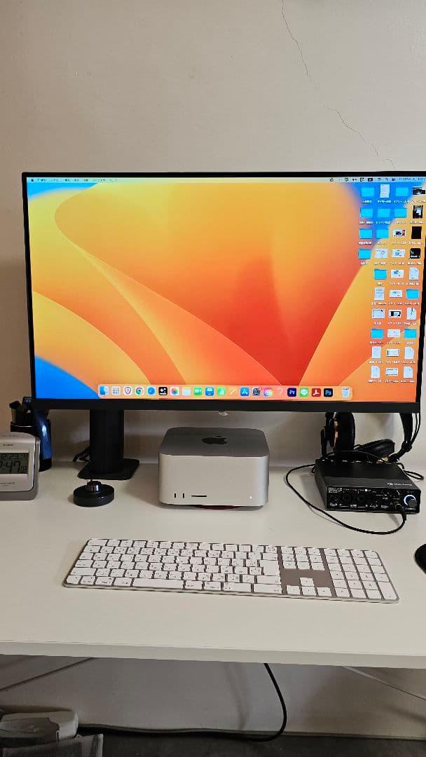 極美品　BenQ PD3205UA エルゴモニター付31.5型　デザインモニター