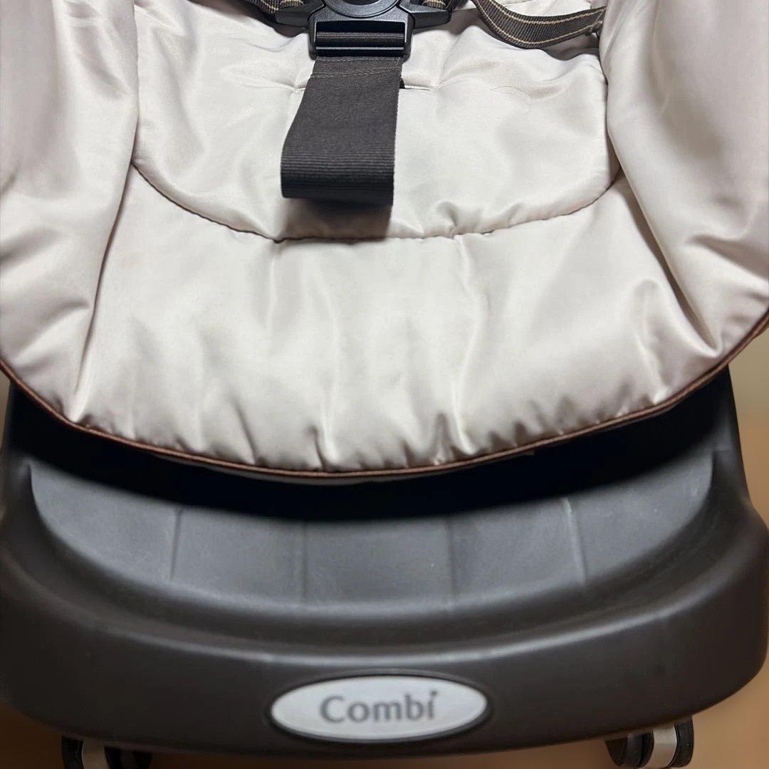 【美品】CombiネムリラAT BEDi 茶ベージュハイローチェアオートスイング