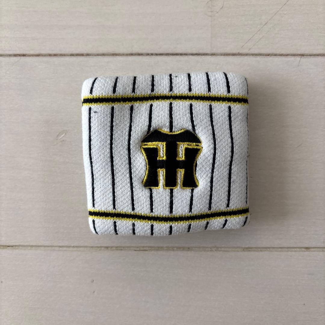 阪神タイガース　直筆サイン入りレプリカユニフォームＬ（美品）＆応援Ｔシャツセット