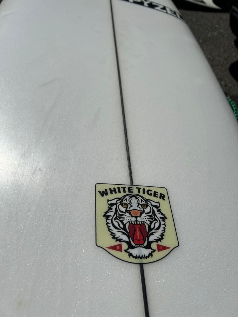 PYZEL パイゼル サーフボード ホワイトタイガー 5'7 31,7L