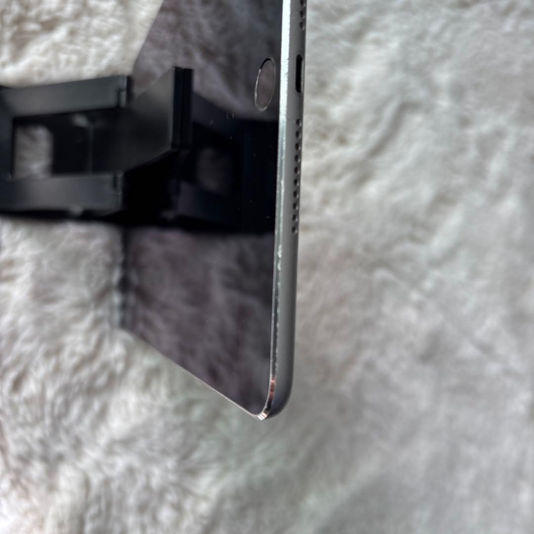 Apple iPad mini4 128GB スペースグレー