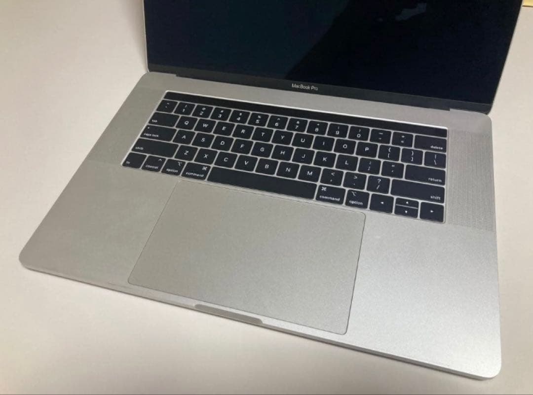 【状態良】MacBook Pro 15インチ 2018年モデル