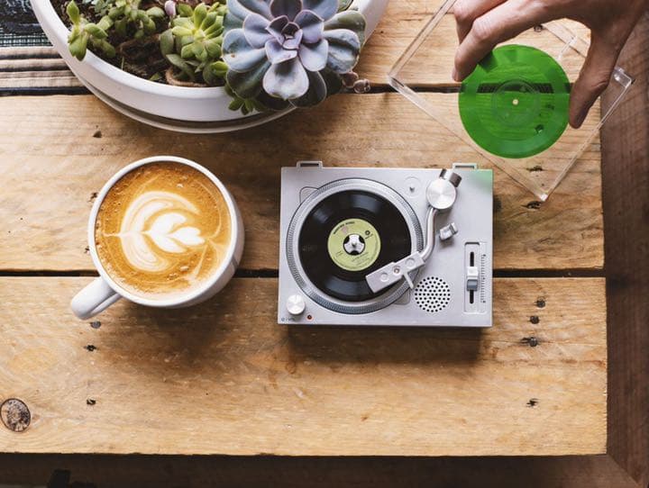Crosley RSD3 ミニターンテーブル 3インチレコード盤付きで出品します