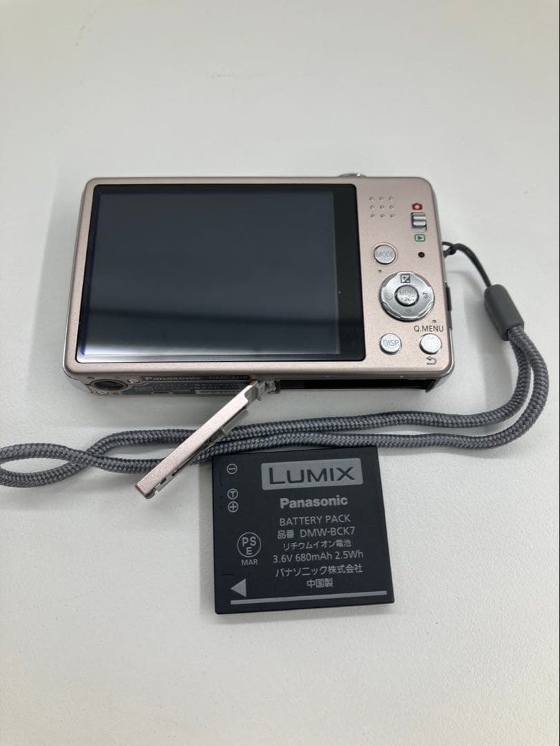 【極美品】Panasonic LUMIX DMC-FH8 ゴールド 動作確認済み