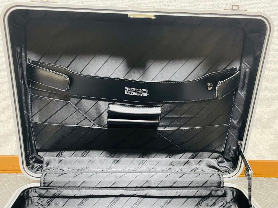 ZERO HALLIBURTON アタッシュケース ブラック ダイヤルロック式