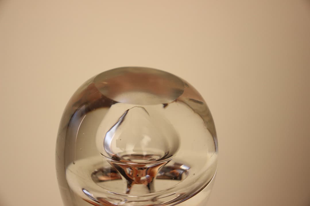 ヴィンテージ　ガラス　卵形　ペーパーウェイト　インテリア