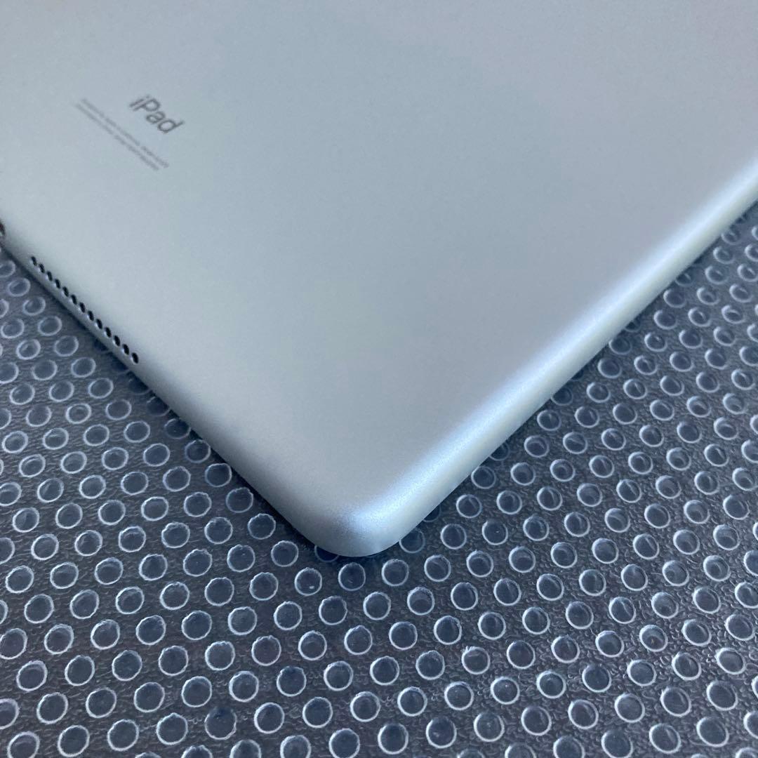 757【早い者勝ち】比較的美品☆iPad8 第8世代 32GB SIMフリー☆