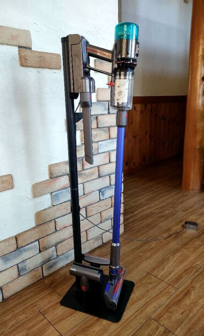 Dyson Micro 1.5kg (SV21)　ダイソン　掃除機スタンド