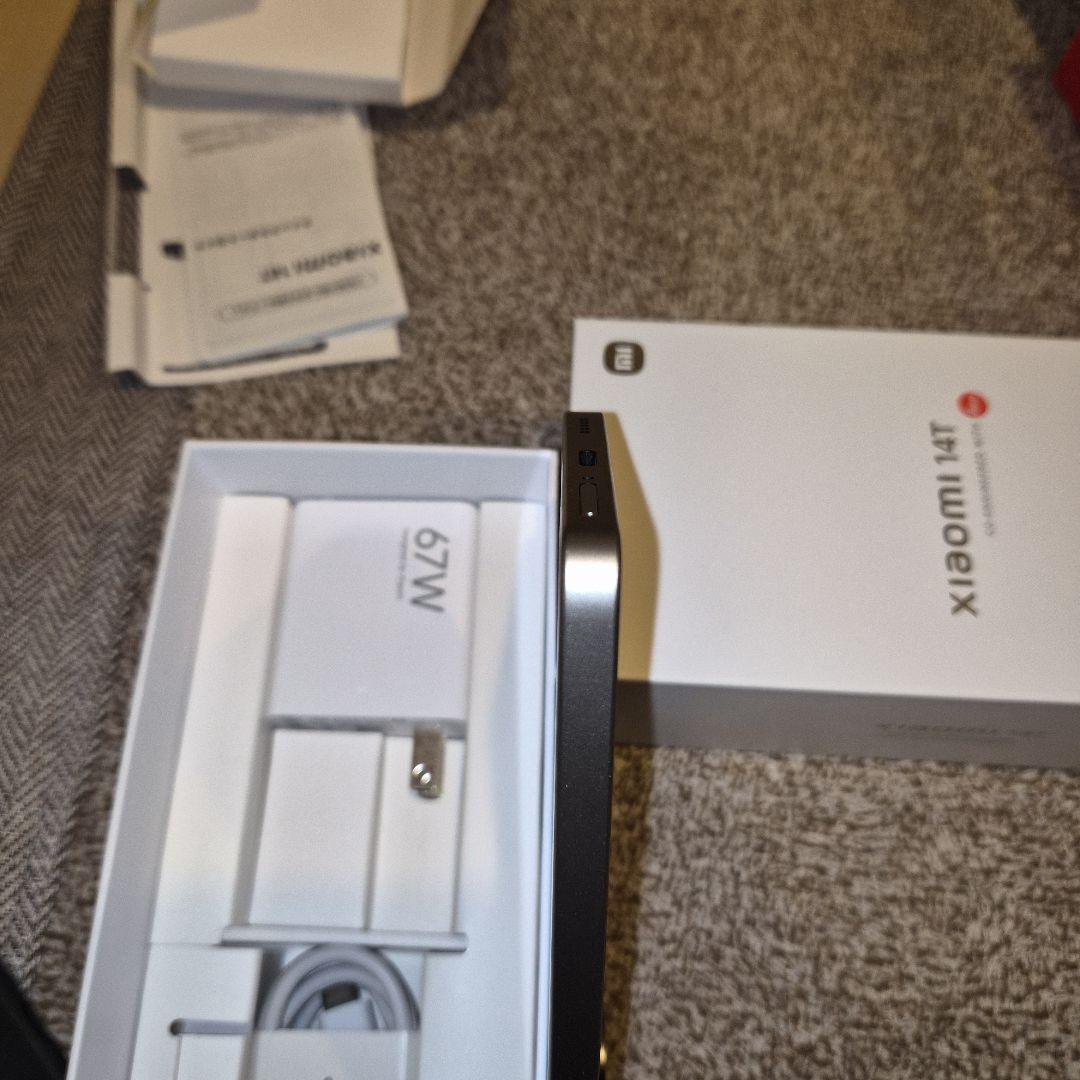 美品　Xiaomi 14T XIG07SHA チタングレー 12GB/256GB