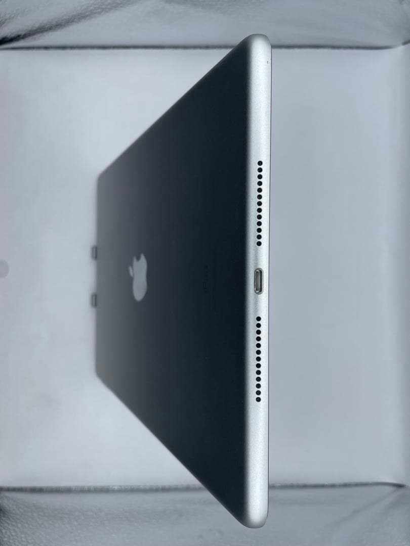 iPad 7世代 32GB 本体 バッテリー86%