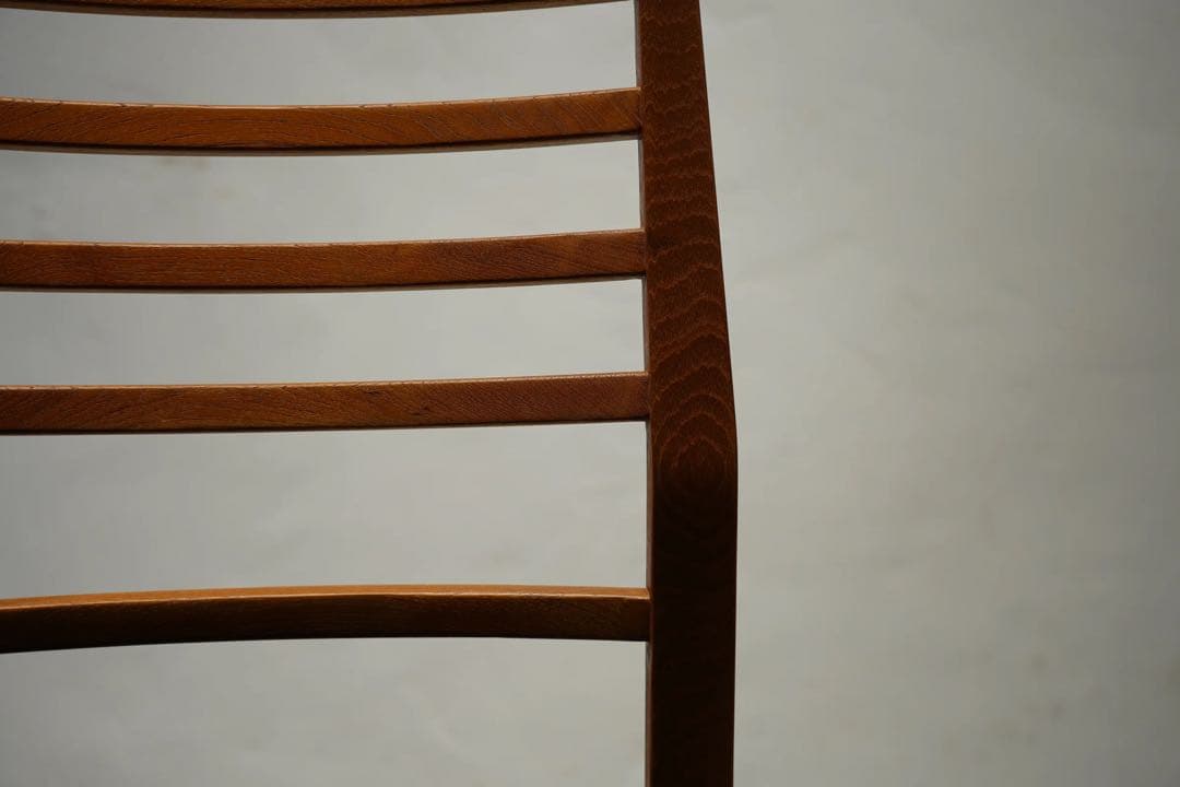 チーク材　ビンテージチェア　良好　北欧　椅子