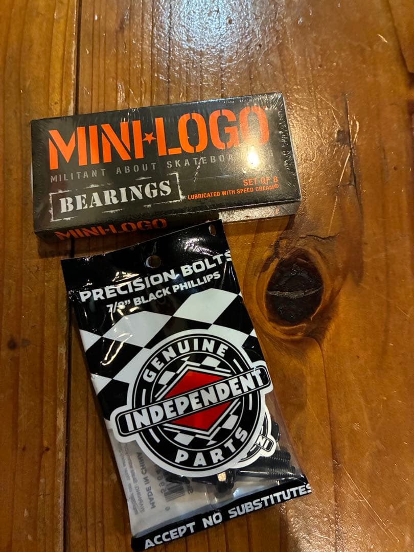 GX1000 8.25 INDY149 Tfankモデルスケートボードフルセット