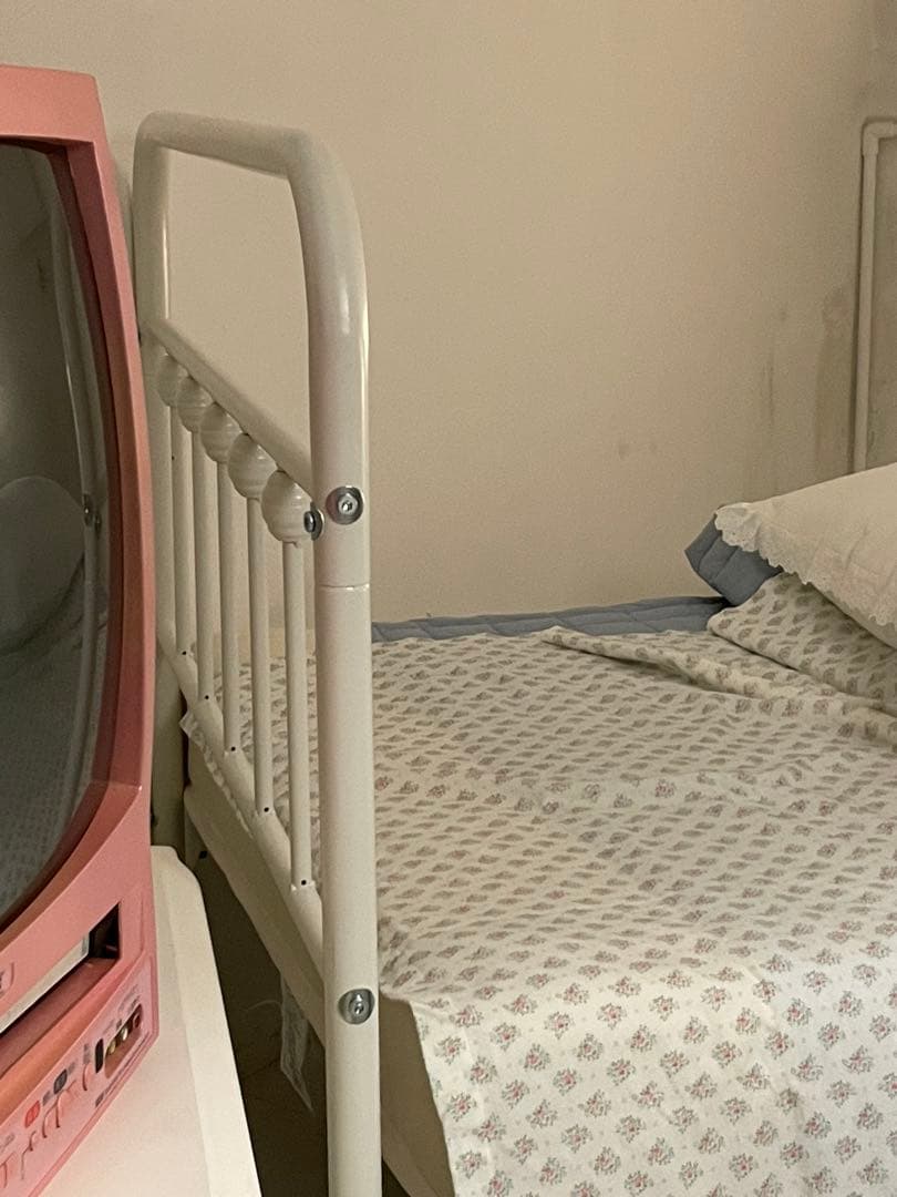 シングルベッドホワイト　マットレス付き大阪　引き取り限定